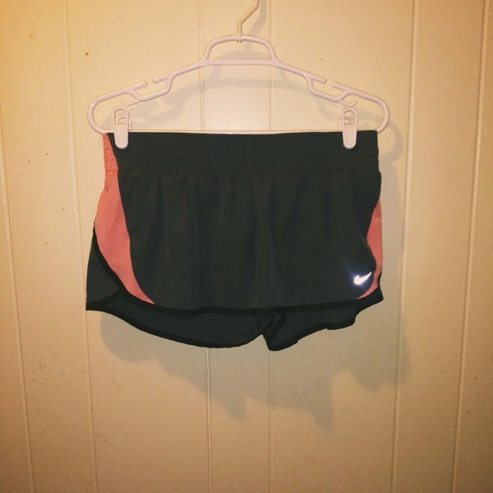 Nike shorts. Size Lg. Bin 1